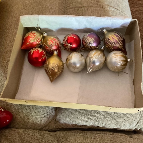 Vintage Christmas Classics Ornaments Set Of 10 Glass Colorful W Gold Sparkles - Picture 2 of 10